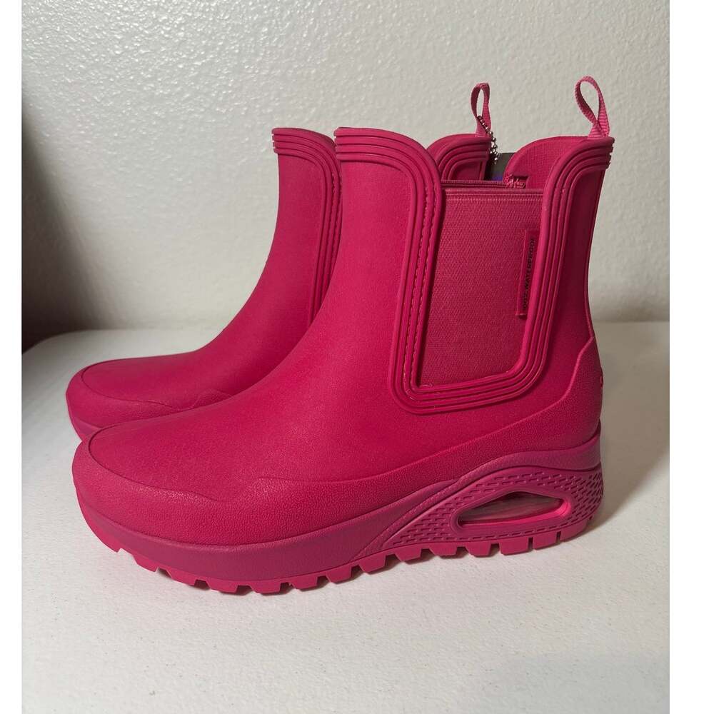 Skechers Women's Size 7 Magenta Pink Dancing in the Rain Boots Uno Rugged 177183